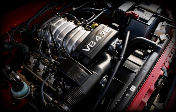 2UZ-FE Toyota Lexus V8 engine
