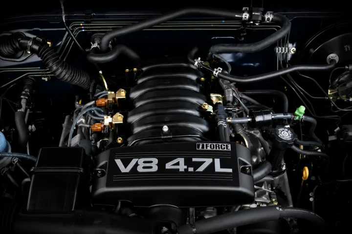2UZ VVT-i Toyota Lexus V8 engine