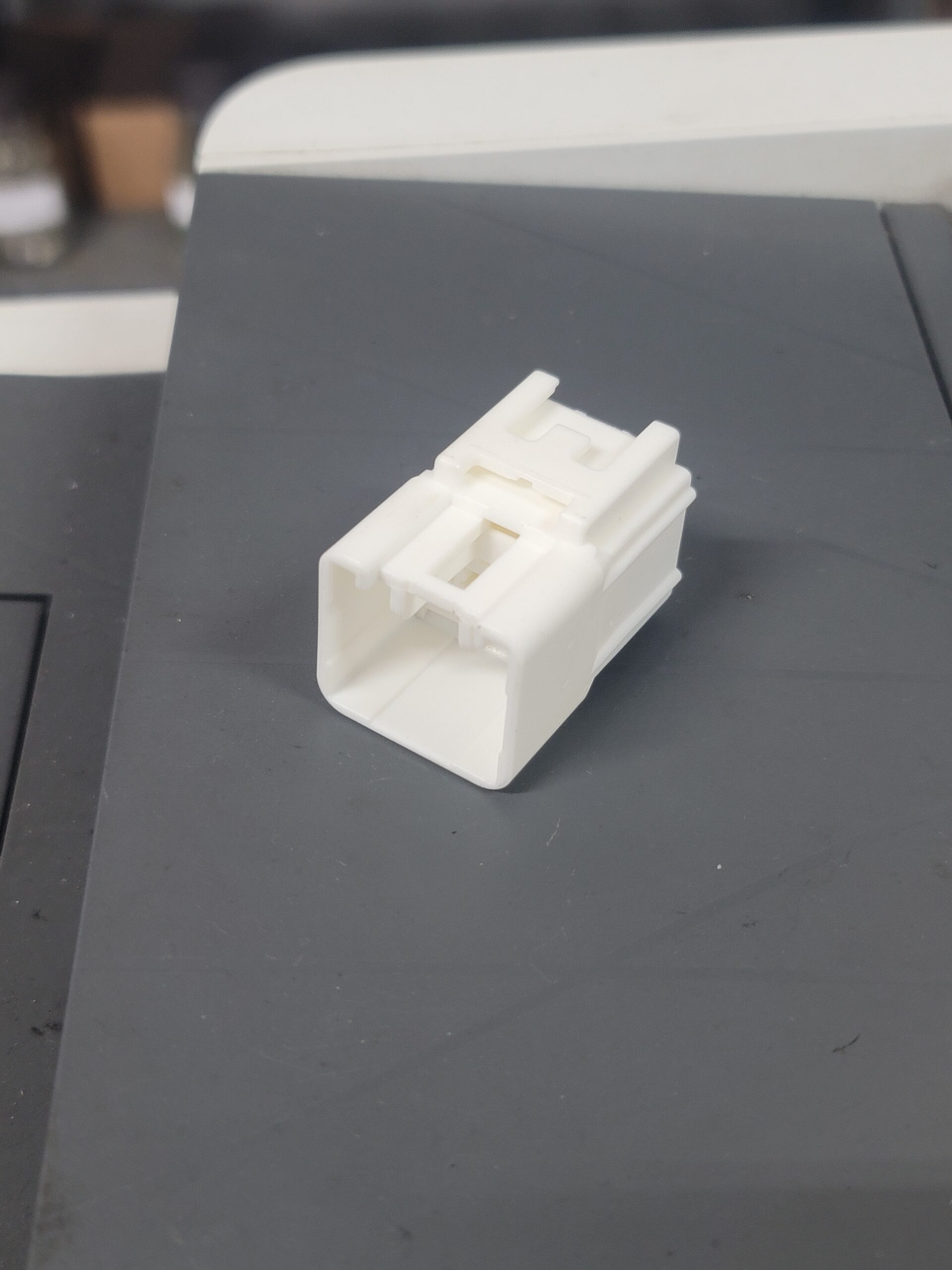 CON 47 connector